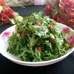 生拌茼蒿的做法[图]