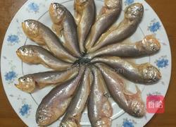 雪菜蒸小梅鱼/小黄鱼的做法图解1
