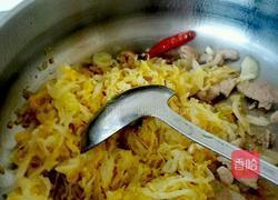 酸菜炒粉条的做法图解6