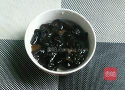 山药木耳炒肉的做法图解2