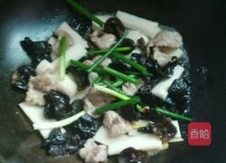 山药木耳炒肉的做法图解13