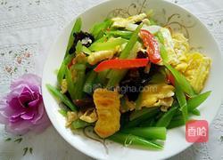 芹菜炒鸡蛋的做法图解7