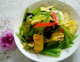 芹菜炒鸡蛋[图]