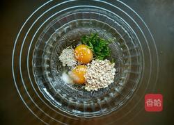 燕麦片鸡蛋饼的做法图解1