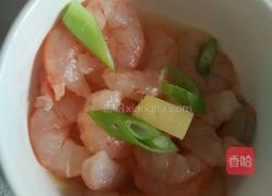 西红柿虾仁炒菜花的做法图解2