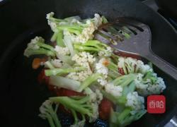 西红柿虾仁炒菜花的做法图解5