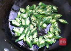 黄秋葵炒鸡蛋的做法图解5