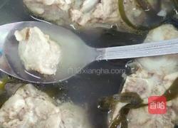 海带排骨汤的做法图解2