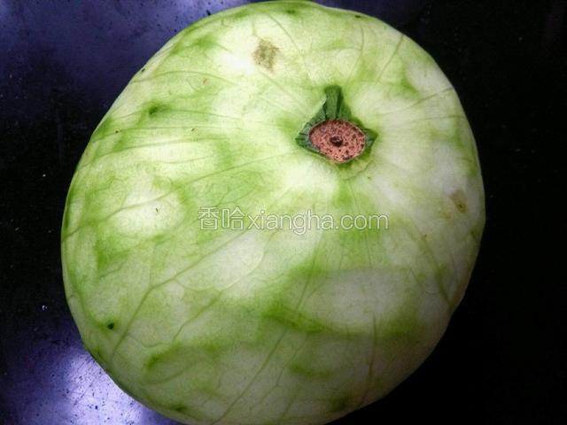 去除表皮备用