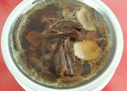 茶树菇炖鸡