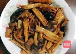香菇腐竹闷肉的做法图解8