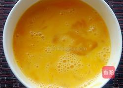 蘑菇炒鸡蛋的做法图解3