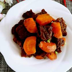 胡萝卜炖牛肉的做法[图]