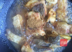 烩炸鱼块的做法图解9