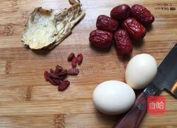 当归红枣鸡蛋汤的做法图解1