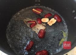 当归红枣鸡蛋汤的做法图解6