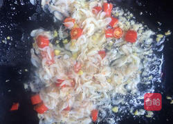 韭菜虾米炒蚕豆的做法图解5