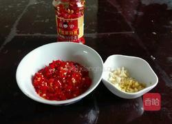 剁椒蒸鱼块的做法图解1