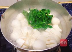青菜豆腐鱼丸汤的做法图解4