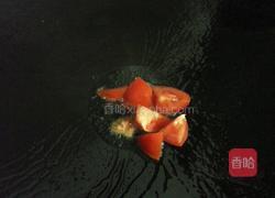 菠萝咕噜肉盖浇面的做法图解7