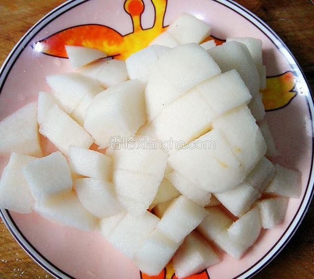 梨去皮切小片