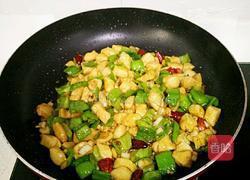 青椒麻辣鸡丁的做法图解9