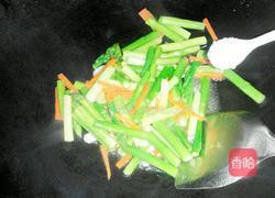 炒芦笋的做法图解9