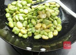 韭菜鸡蛋蚕豆米的做法图解6