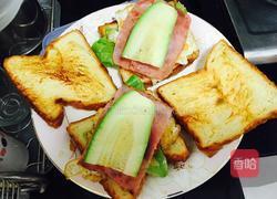 吐司变身汉堡的做法图解4