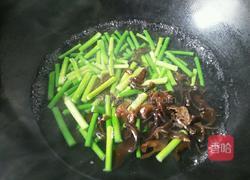 蒜薹鸡蛋的做法图解3