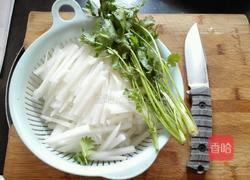 白萝卜丝炒黄豆的做法图解2