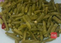 酸豆角炒鸡杂的做法图解2