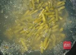 酸豆角炒鸡杂的做法图解5