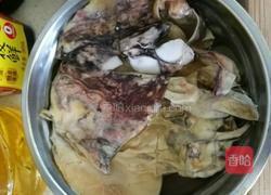 墨鱼炖排骨的做法图解1