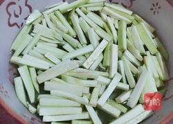 肉丝茄子的做法图解2