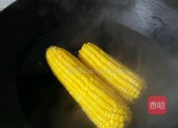 鲜榨玉米汁的做法图解2