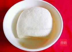韭菜鸡蛋豆腐包子的做法图解2