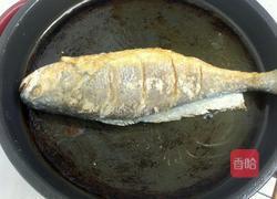 煎烧黄花鱼的做法图解3
