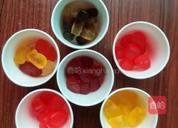 彩虹果冻的做法图解1