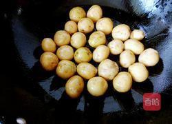 肉沫酱香小土豆的做法图解2