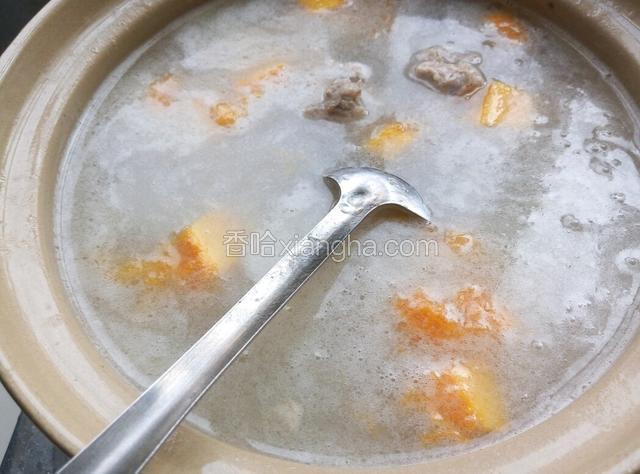 大火烧开再改中火慢慢熬，