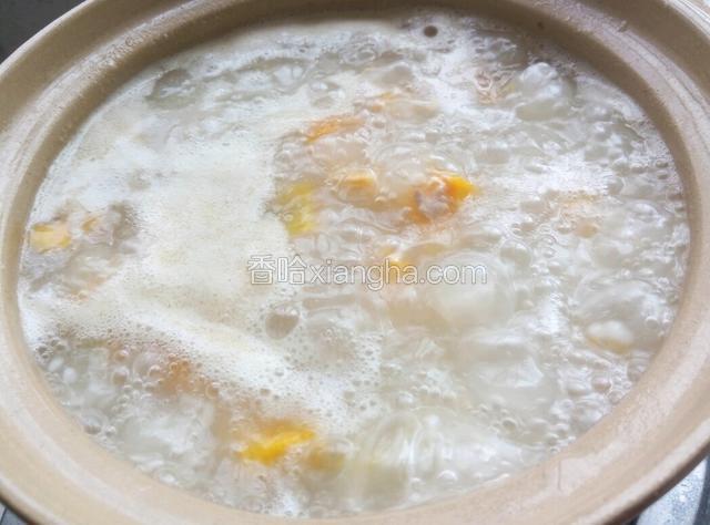 熬的具体时间应该是20多分钟吧，大米熟了，