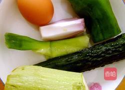 西葫芦小煎饼的做法图解1