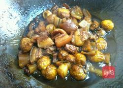 鹌鹑蛋红烧肉的做法图解12