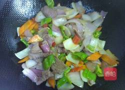 牛肉炒洋葱的做法图解8