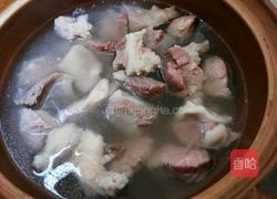 番茄炖牛腩的做法图解1