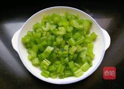 芹菜炒牛肉的做法图解5