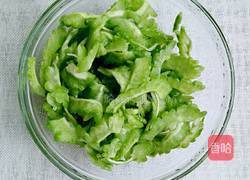 鸡蛋炒苦瓜的做法图解2