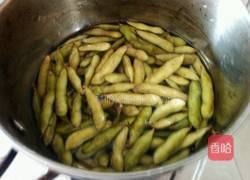 五香毛豆的做法图解1
