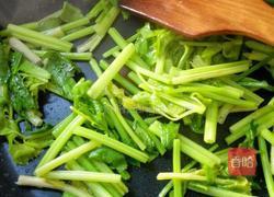 芹菜炒木耳的做法图解12